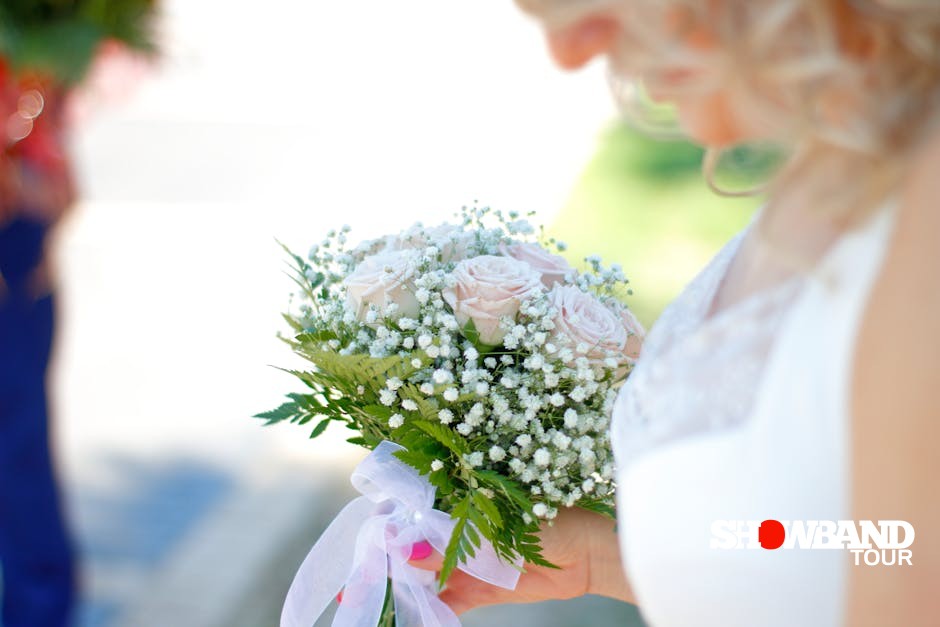 wedding bouquet selection