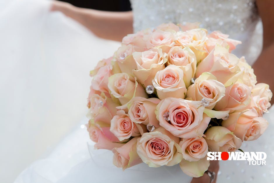 wedding bouquet shape