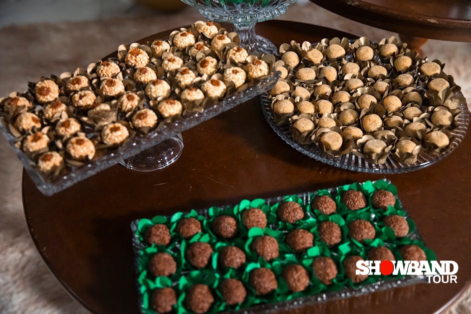 azerbaijani sweets platter