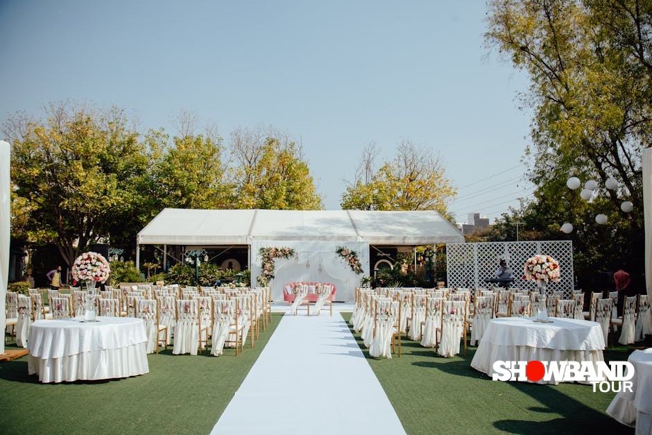 outdoor brunch wedding
