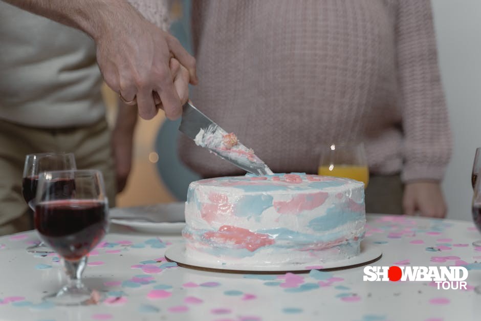 gender reveal cake