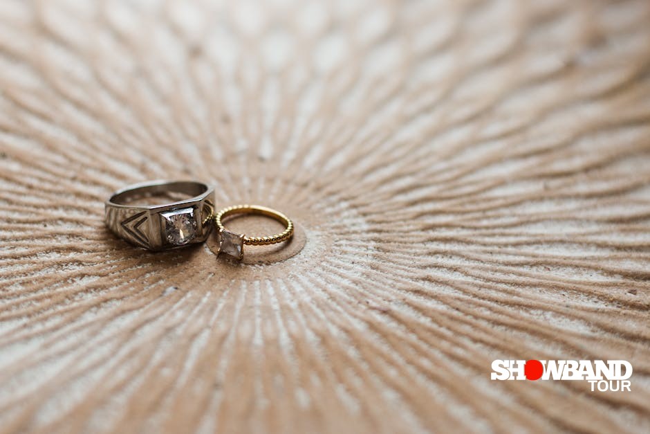 engagement ring decoration